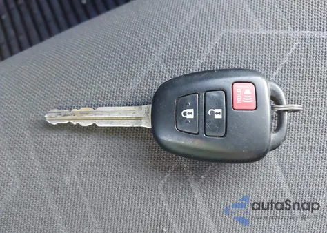 2017 Toyota Tacoma from USA, damaged, VIN 5TFSZ5AN4HX091766